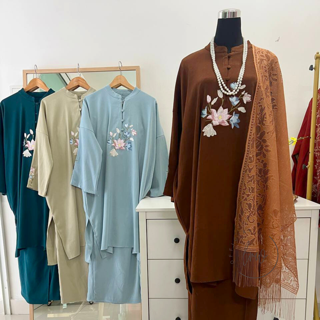 Rumi Kurung Klasik